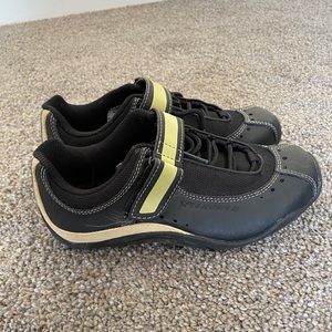 Cycling shoes